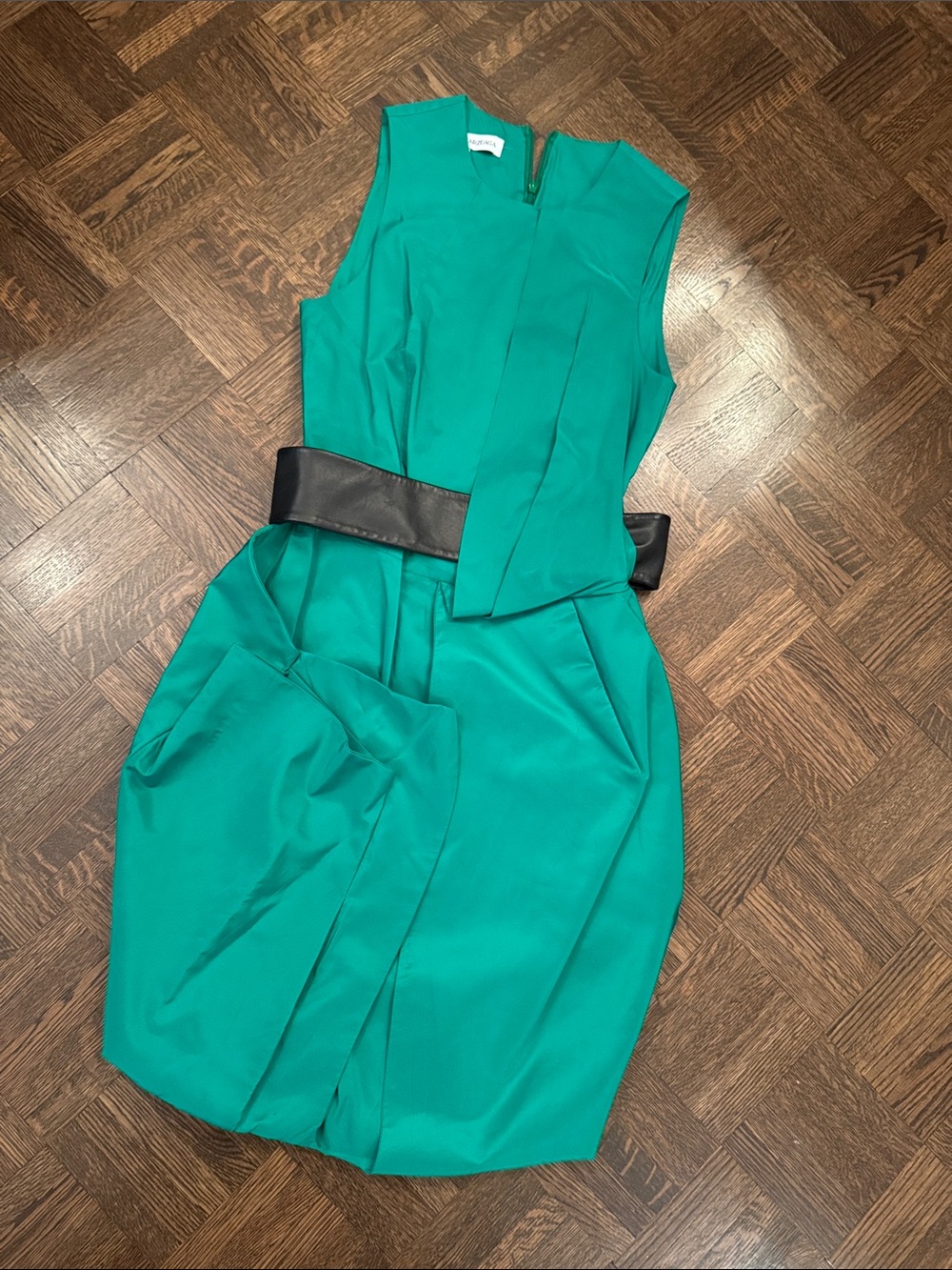 Amaya Arzuaga Green tulip Dress with Black Waist Detail size XS